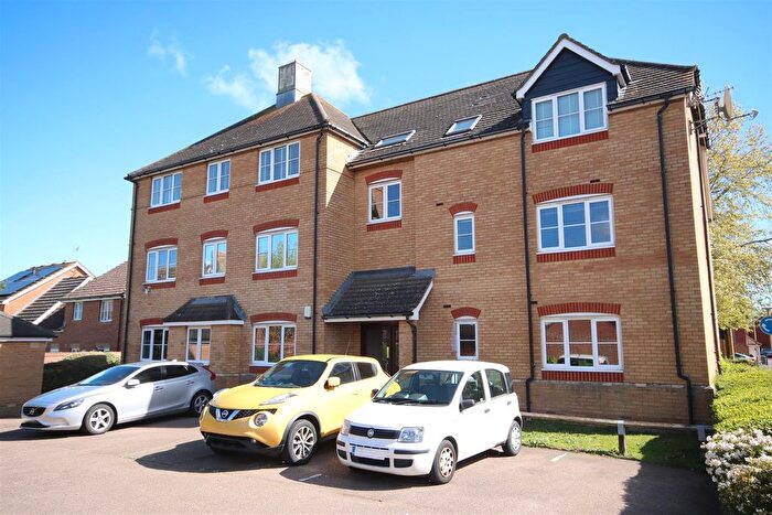 2 Bedroom Flat To Rent In Blackthorn Road, Hersden, Canterbury, CT3
