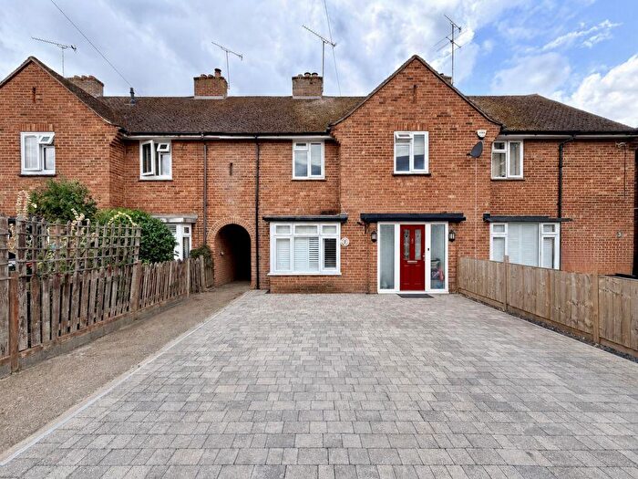 3 Bedroom Terraced House For Sale In Kennet Road, Bourne End, SL8