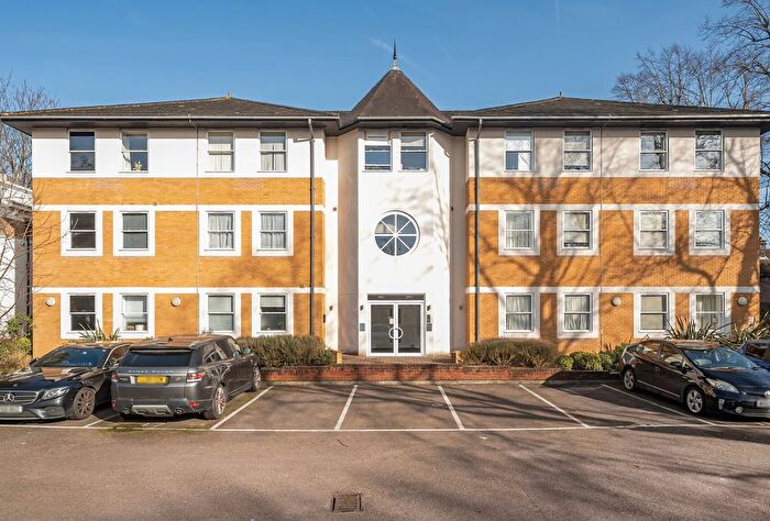 1 Bedroom Flat For Sale In Cricket Green, Mitcham, CR4