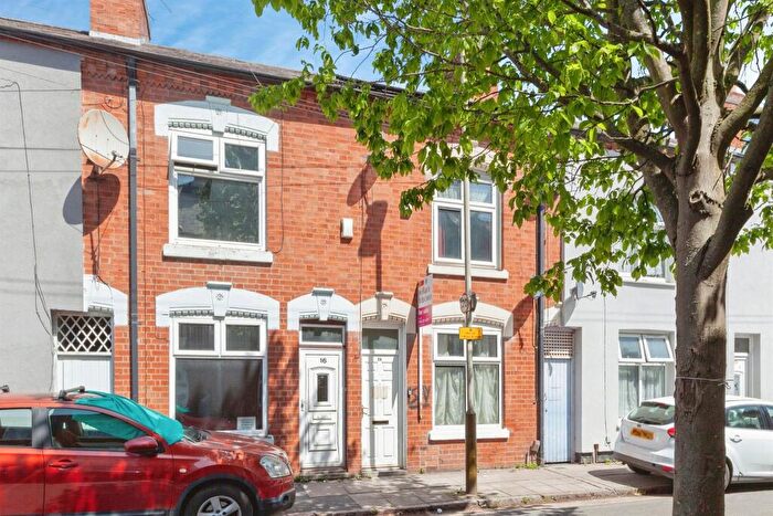 2 Bedroom Terraced House For Sale In Earl Howe Street, Leicester, LE2