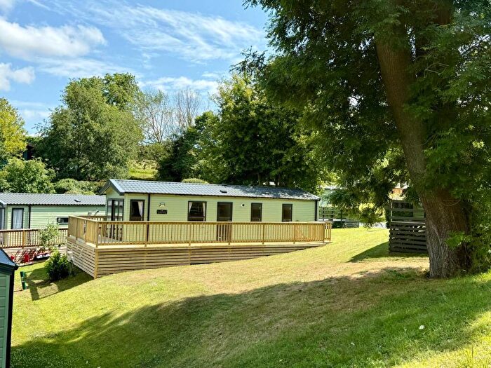 2 Bedroom Caravan For Sale In Bedale, North Yorkshire, DL8