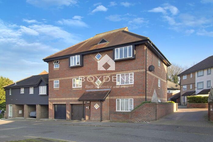 1 Bedroom Flat To Rent In Nicholsons Grove, Colchester, CO1