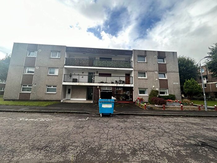 2 Bedroom Flat To Rent In Millford Drive, Paisley, PA3