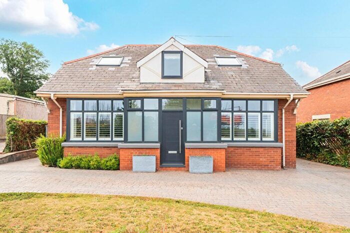 5 Bedroom Detached House For Sale In Treyarnon, Pinn Hill, Exeter, EX1