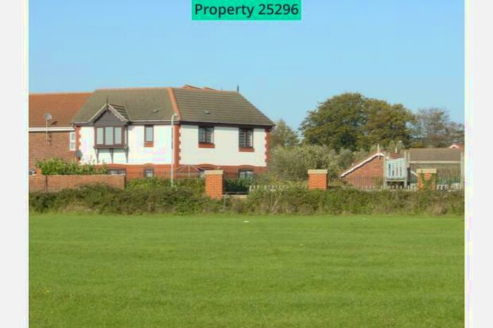 2 Bedroom Flat To Rent In Waldegrave Close, Southampton, SO19