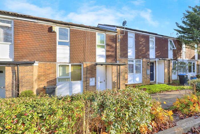 3 Bedroom Terraced House For Sale In Swain Court, Northampton, NN3