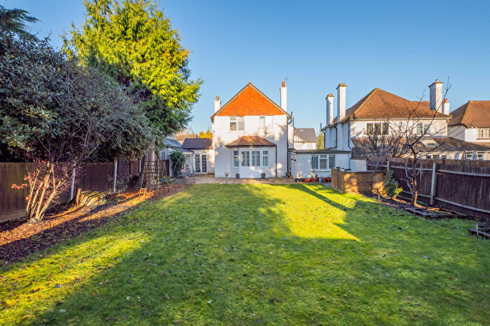 4 Bedroom Detached House For Sale In Hillside Road, Cheam, Sutton, SM2