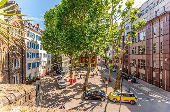 3 Bedroom Flat To Rent In Baldwin Gardens, Holborn, London, EC1N
