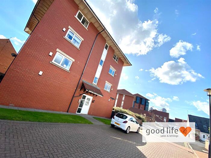 2 Bedroom Flat To Rent In Hallgarth Court, The Marina, Roker, Sunderland, SR6