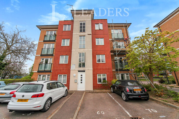 2 Bedroom Flat To Rent In The Parklands -, LU5