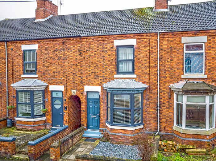 3 Bedroom Terraced House For Sale In Spring Hill, Worksop, S80
