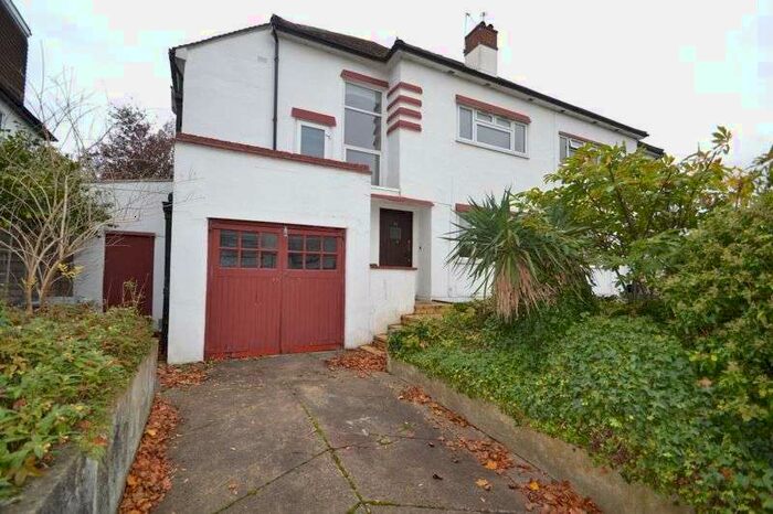 4 Bedroom Property To Rent In Coniston Road, Bromley, Bromley, BR1