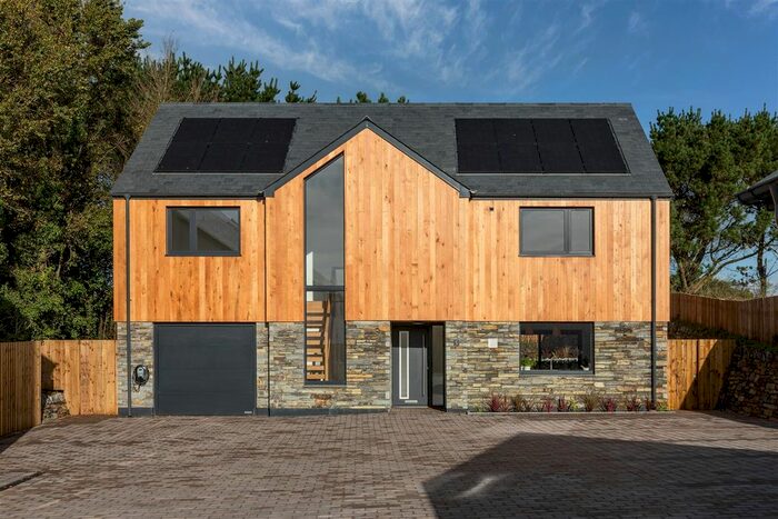 4 Bedroom Detached House For Sale In Lane, Newquay TR8