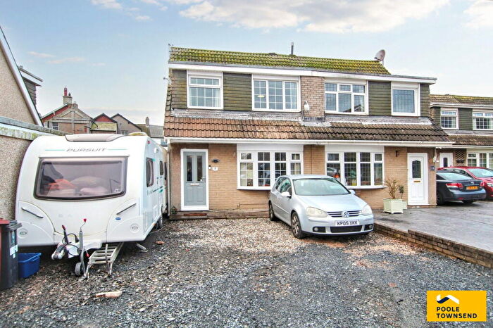 3 Bedroom Semi-Detached House For Sale In Lowther Crescent, Walney, Barrow-in-furness, LA14