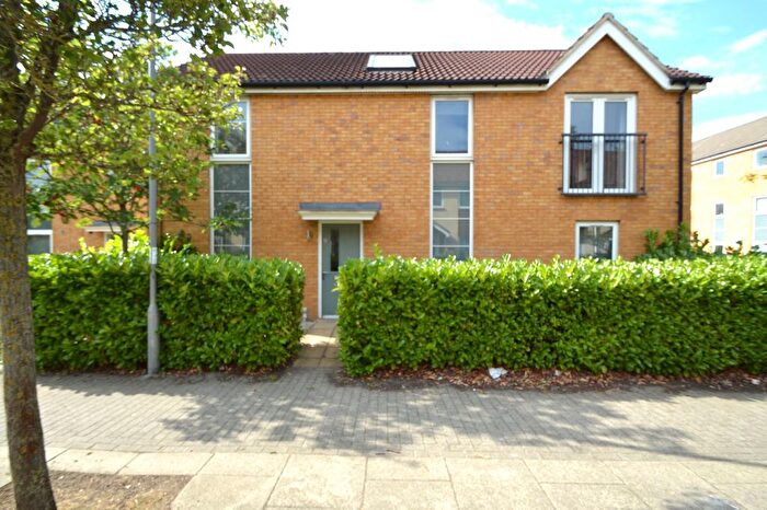 2 Bedroom Flat To Rent In Helidor Walk, Sittingbourne, ME10