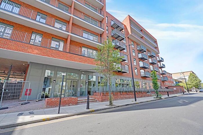 1 Bedroom Flat For Sale In Violet Road, London, E3