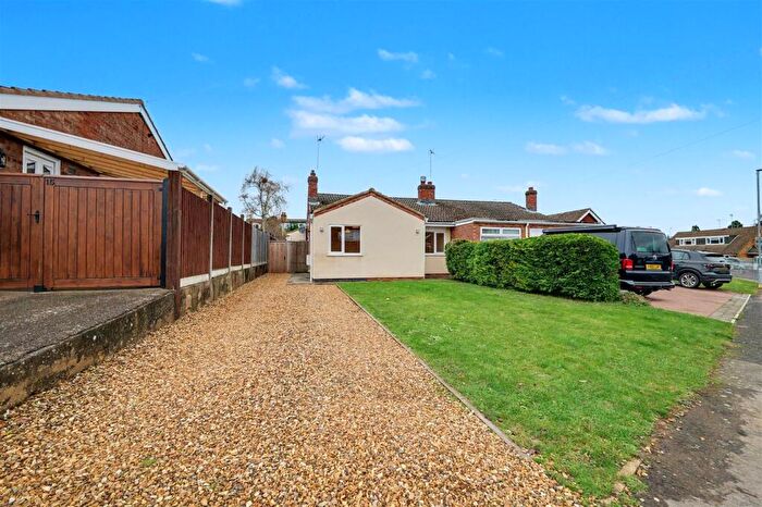 3 Bedroom Semi-Detached Bungalow For Sale In Northleigh Grove, LE16