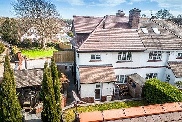 2 Bedroom Apartment For Sale In East Budleigh Road, Budleigh Salterton, EX9