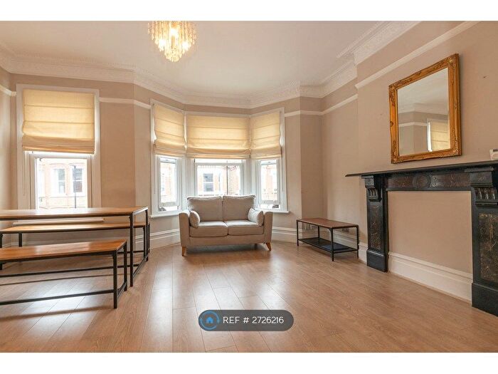 1 Bedroom Flat To Rent In Tremadoc Road, London, SW4