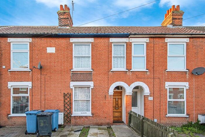 3 Bedroom Terraced House For Sale In Kemball Street, Ipswich, IP4