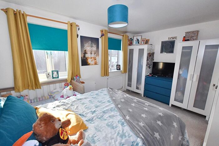 2 Bedroom Semi-Detached House For Sale In Bembridge Drive, Kingsthorpe Hollow, Northampton, NN2