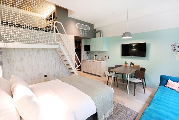 1 Bedroom Flat To Rent In Queens Terrace, Southampton, SO14