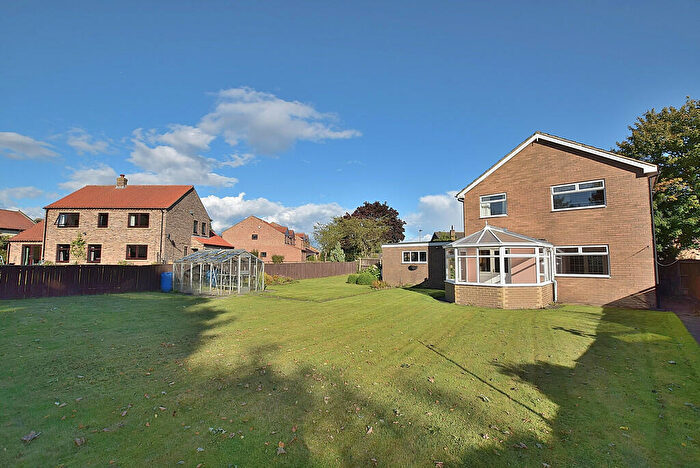 4 Bedroom Detached House For Sale In St. Pauls Drive, Brompton On Swale, DL10