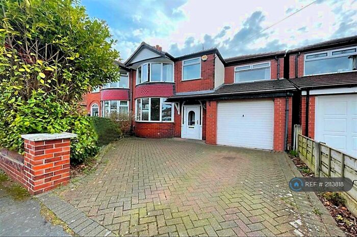 4 Bedroom Semi-Detached House To Rent In Wynyard Close, Sale, M33
