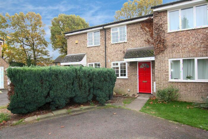 2 Bedroom Property To Rent In Harrowsley Court, Horley, Surrey., RH6