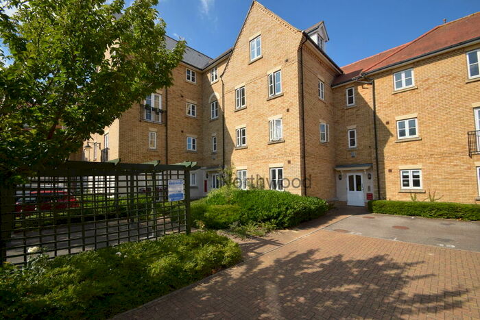 2 Bedroom Flat To Rent In Alnesbourn Crescent, Ipswich, IP3
