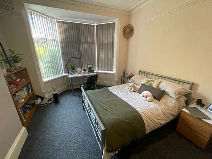 6 Bedroom Terraced House To Rent In Westcotes Drive, Leicester, LE3