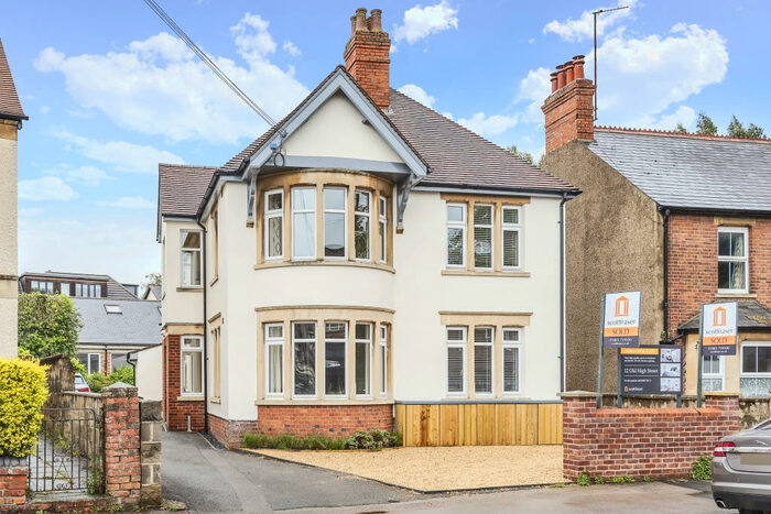 2 Bedroom Apartment To Rent In Old High Street, Headington, OX3