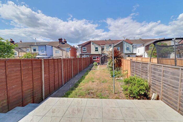 2 Bedroom Terraced House For Sale In Church Road, Woolston, SO19