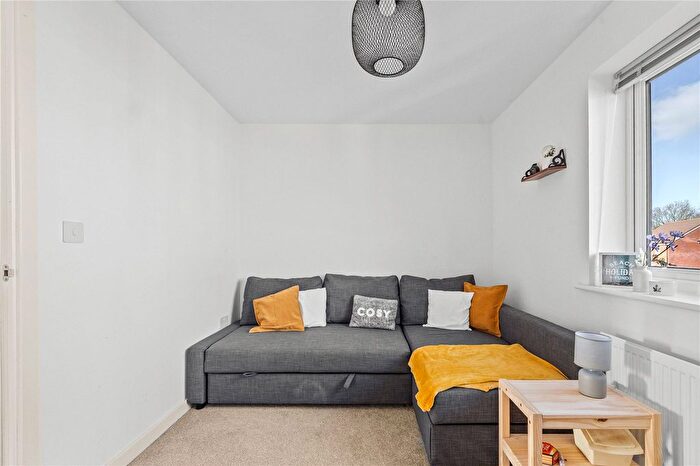 3 Bedroom Town House For Sale In Fuchsia Road, Lyde Green, Bristol, Gloucestershire, BS16