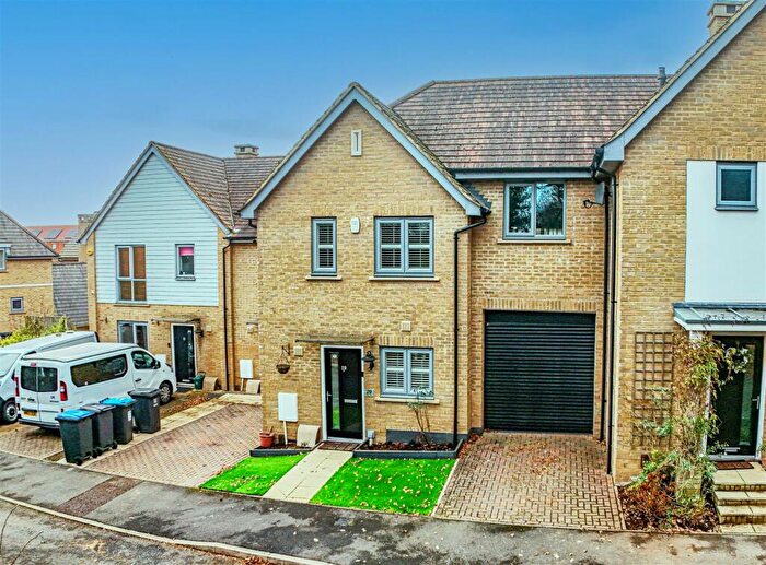 2 Bedroom Terraced House For Sale In Kingcup Avenue, Hemel Hempstead, HP2