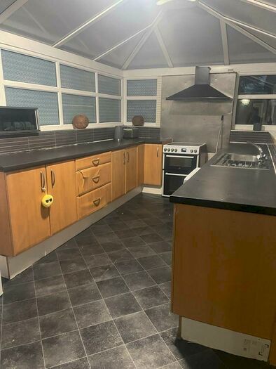 2 Bedroom Terraced House To Rent In Roger Lane, Huddersfield, West Yorkshire, HD4