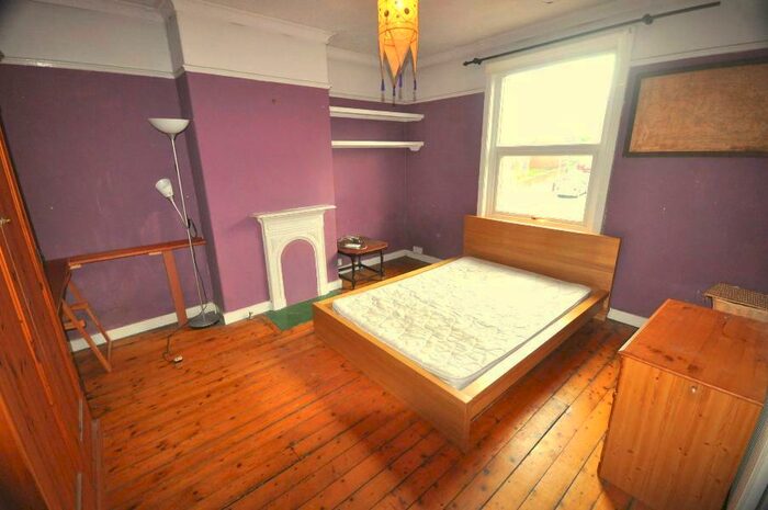 2 Bedroom Terraced House To Rent In Harold Road, Hyde Park, Leeds, LS6