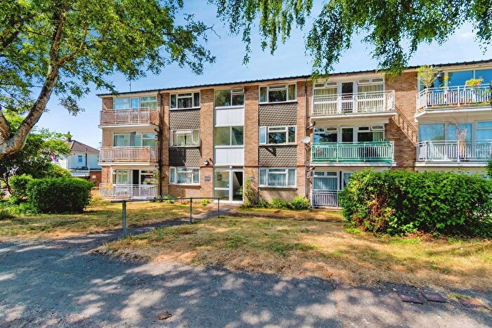 2 Bedroom Flat For Sale In Fraser Road, Kings Worthy, Winchester, Hampshire, SO23