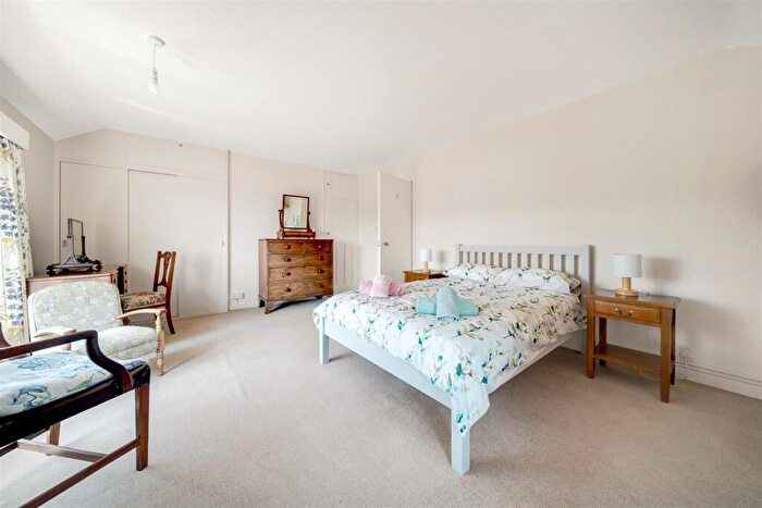 4 Bedroom House For Sale In Bon Accord Road, Swanage, BH19 - Photo 12