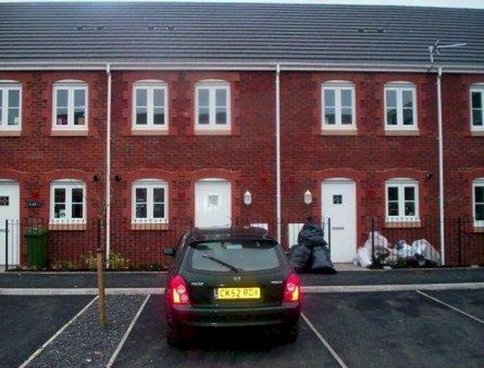 2 Bedroom Property To Rent In Heol Gruffydd, Rhydyfelin, Pontypridd, CF37