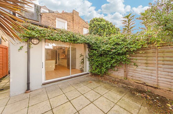 4 Bedroom Terraced House To Rent In Short Road, Chiswick, W4