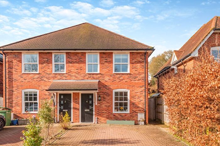 4 Bedroom Semi-Detached House To Rent In Highfield Grange, Peaslake, GU5