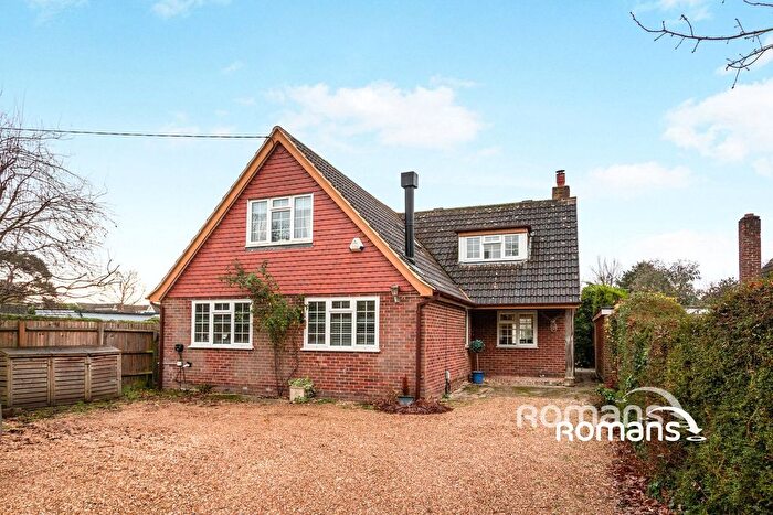 3 Bedroom Detached House For Sale In Ash Green Lane East, Ash Green, Aldershot, GU12