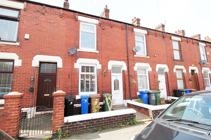 2 Bedroom Terraced House To Rent In Lime Grove, Denton, M34