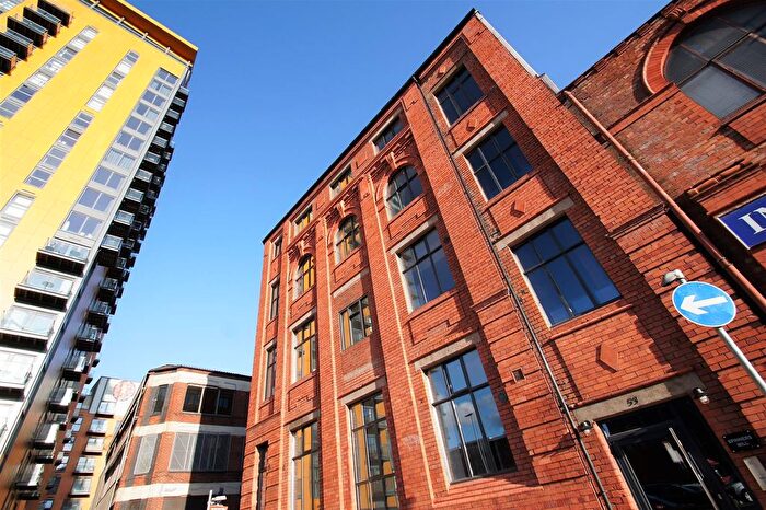 2 Bedroom Flat To Rent In The Cartwright, Spinners Mill, M4