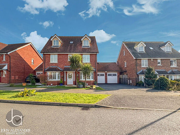5 Bedroom Detached House For Sale In Gravel Hill Way, Harwich, CO12