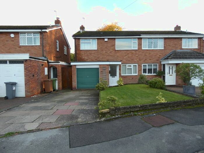 3 Bedroom Semi-Detached House To Rent In Hornbrook Grove, Olton, Solihull, B92