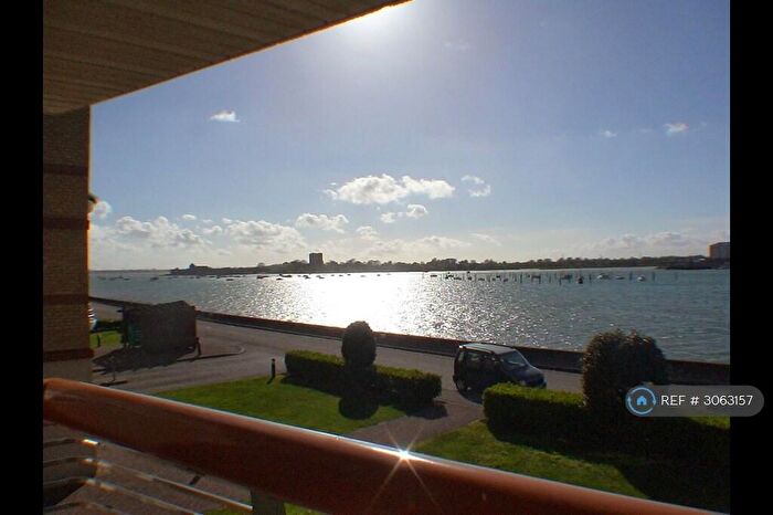 2 Bedroom Flat To Rent In Lock Approach, Port Solent, Portsmouth, PO6