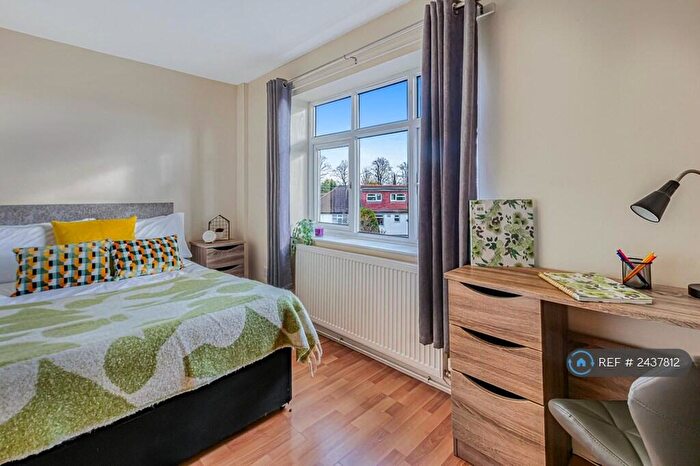 1 Bedroom Flat To Rent In Ash Road, Leeds, LS6