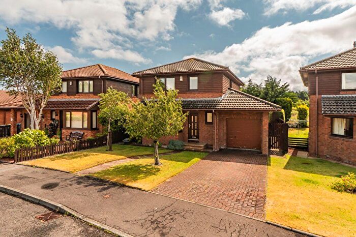 3 Bedroom Detached Villa For Sale In Barnes Green, Livingston, EH54